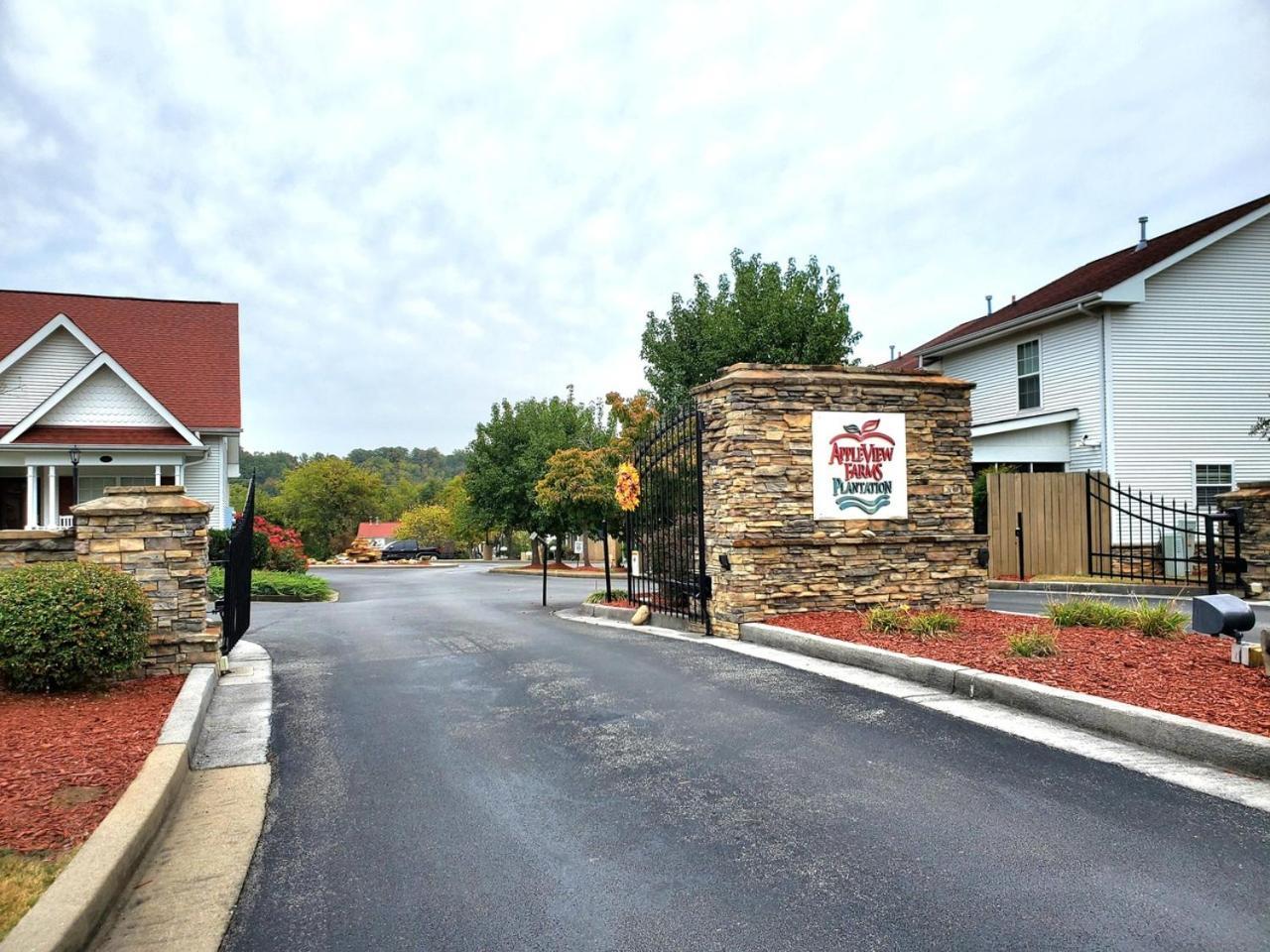 #1 Ranked Condo, W Pool, Gym, Gamer Room! Pigeon Forge Exterior foto