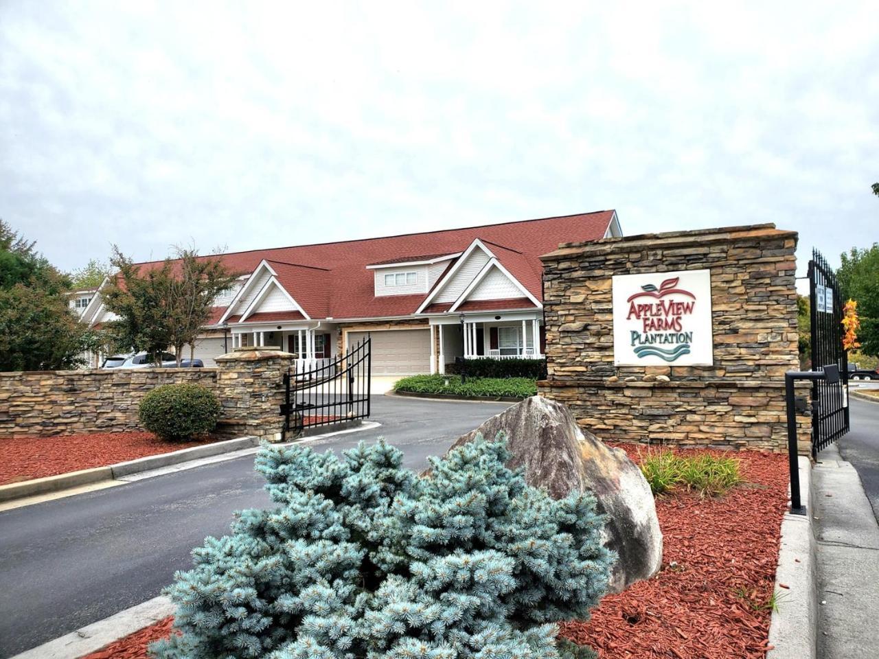 #1 Ranked Condo, W Pool, Gym, Gamer Room! Pigeon Forge Exterior foto